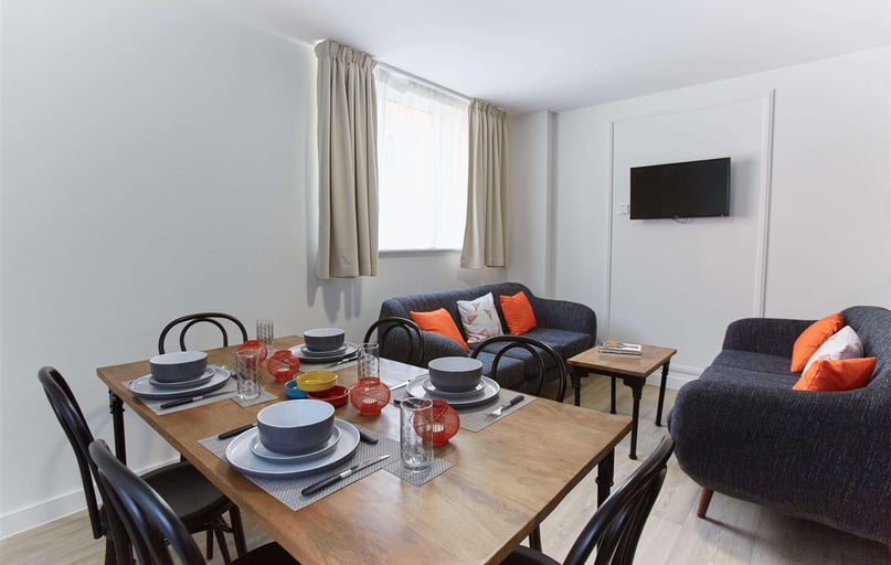 Blackhorse Lane, Walthamstow, London - Image 1